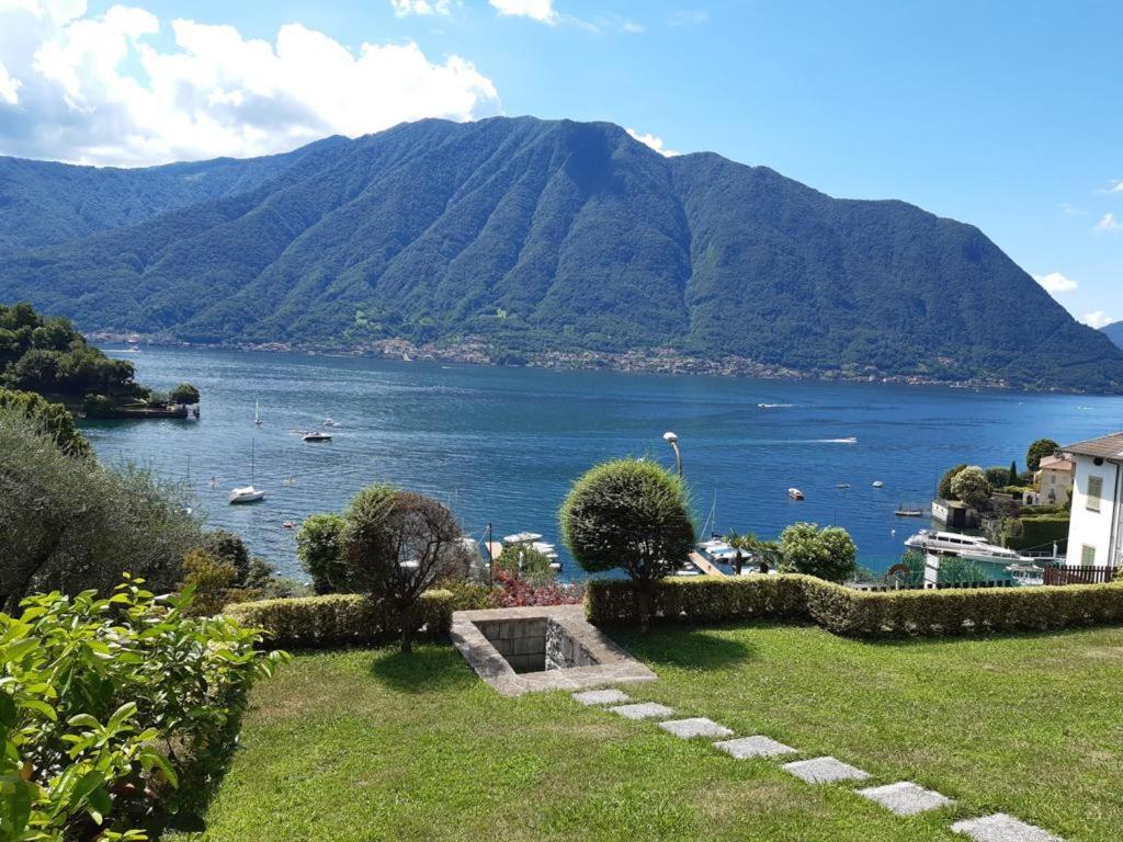 Big Apartment With Lake View And Two Bedrooms Sala Comacina Bagian luar foto
